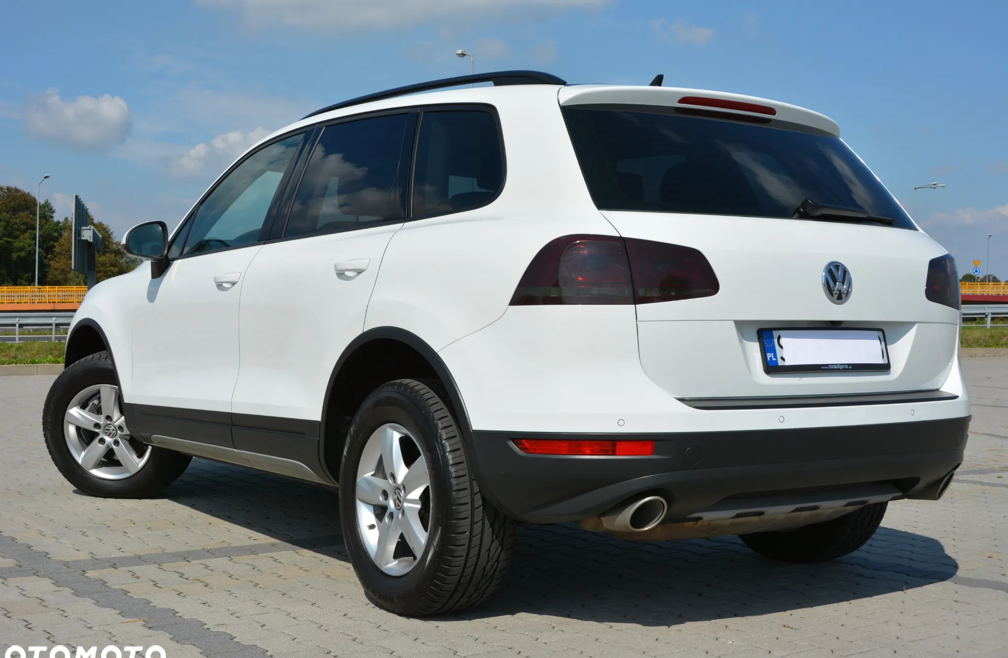 Volkswagen Touareg cena 100000 przebieg: 175588, rok produkcji 2012 z Biała małe 781